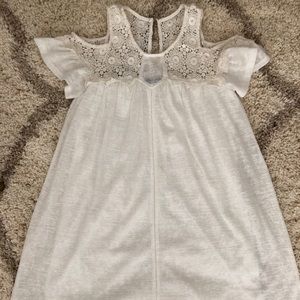 Versona Doe & Rae White Cold Shoulder Dress